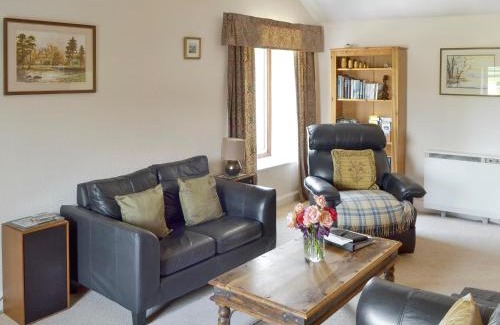 Lowick House | Allt Maen - E3266