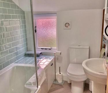 Clare House | Almond Cottage Clare - 2 bedroom English Cottage