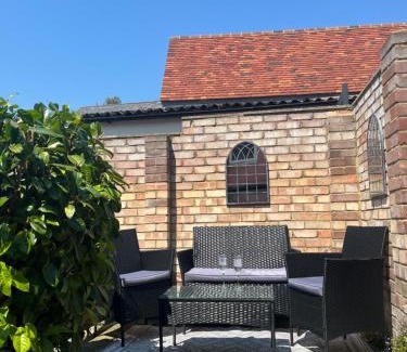 Clare House | Almond Cottage Clare - 2 bedroom English Cottage