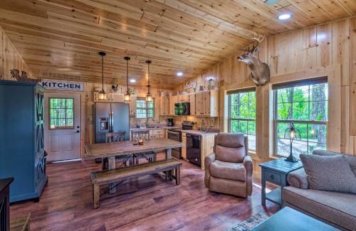 Lindseyville House | Almost Heaven Farmers Paradise on 50 Acres!