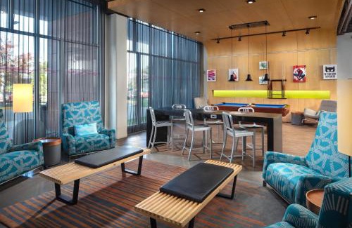 Linthicum Heights Hotel | Aloft BWI Baltimore Washington International Airport