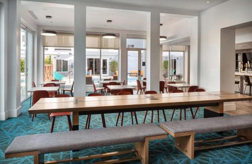 Mountain View Hotel | Aloft Mountain View