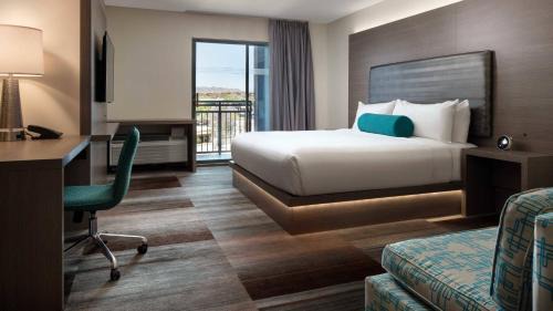 Entertainment District Hotel | Aloft Scottsdale