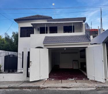 Monte Cristi House | Alojamiento el Reloj segundo nivel