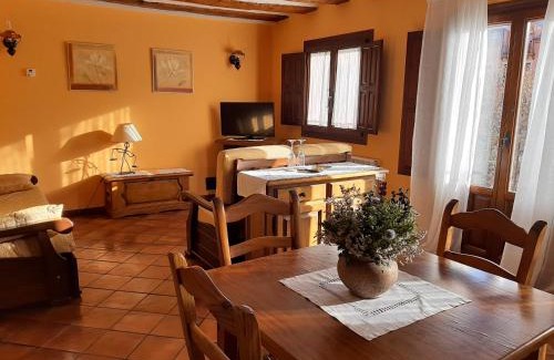Molina de Aragon Apartment | Alojamiento Rural Tres Palacios