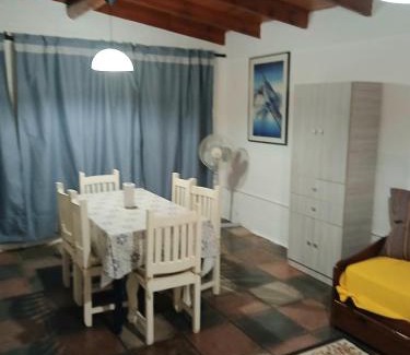 Villa Giardino House | ALOJAMIENTO SERRANO BIS