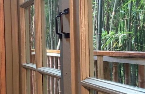 Atlanta Cottage | Alpaca Treehouse in the Bamboo Forest