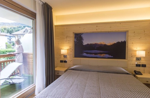 Dimaro Hotel | AlpHoliday Dolomiti Wellness