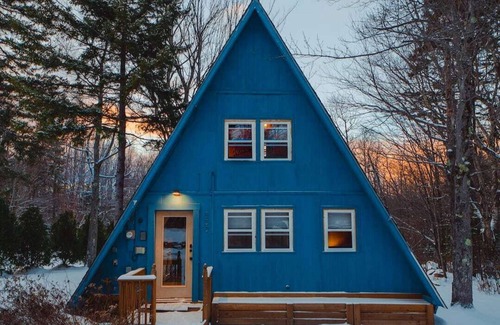 Wilmington Cabin | Alpine A-Frame - midcentury cabin by Lake Raponda