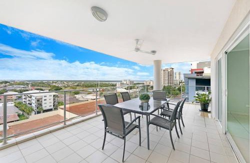 Darwin City Centre Apartment | Alta Vista - City View Oasis in the Heart of Darwin