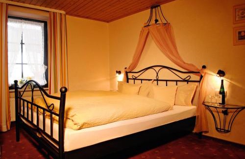 Poltersdorf Hotel | Alte Weinschänke