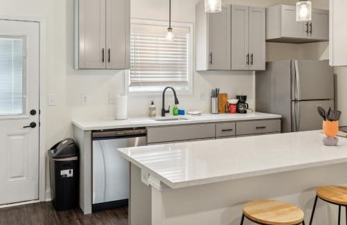 Clarksville Apartment | Alto Q7 I Modern New Construction 2bd Apartment