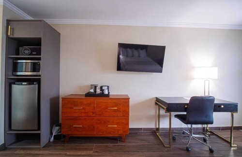 Ocala Apartment | Always a Great Idea To Unwind! Free Parking, Onsite Pool, Free Breakfast