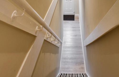 Middlesbrough House | Alwent Apartment