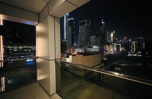 Dubai Apartment | Alzomoroda Apartment