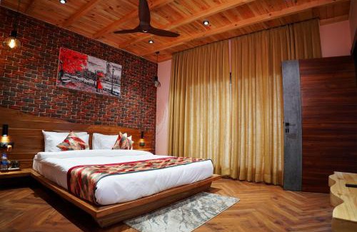 Bhimtal Villa | amã Stays & Trails Whispering Pines, Bhimtal