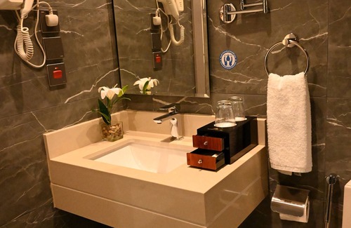 Abha Hotel | Aman Hotel ALmaali