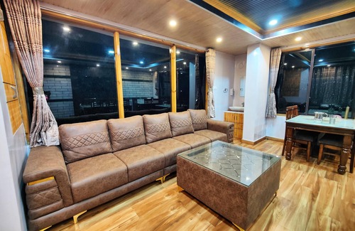 Kumharsain Hotel | Amar Homestay - Elevate Your Travel