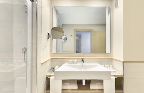 Marbella City Centre Hotel | Amàre Beach Hotel Marbella - Adults Recommended