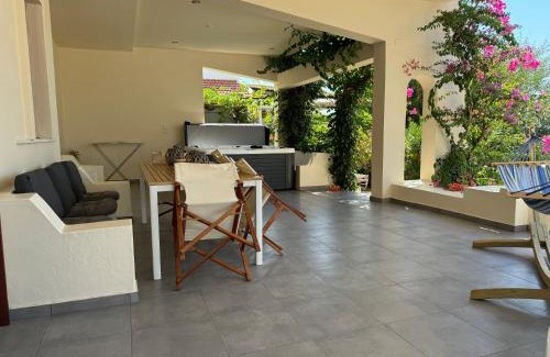 Lardos Apartment | Amaryllis Beach House