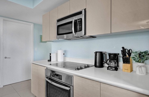 Hallandale Beach Apartment | AMAZING 3BD CONDO BEACHWALK RESORT