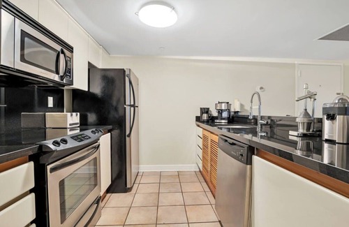 South Beach Apartment | Amazing 3BR direct oceanfront PH by YouRent!