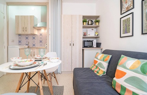 Carmona Apartment | Amazing apartment in Carmona with WiFi