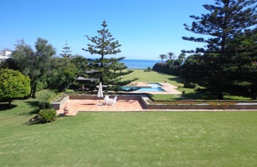 Guadalmina Villa | Amazing Beachfront Villa heated pool Marbella