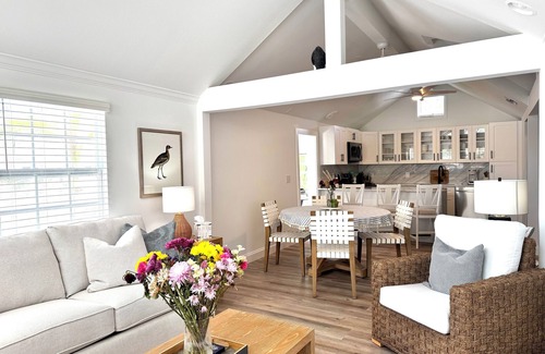 Longbeach Village House | Amazing Cottage Near Whitney Beach! Hurricane Rebuild, Brand Newly Remodel!