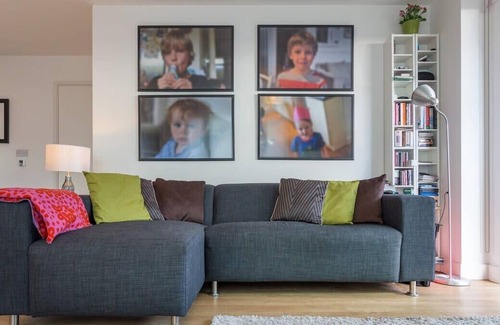 Canning Town North Apartment | Amazing East London 3 Bedroom Apartment with London Views