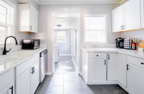 Memphis House | AMAZING East Memphis 3BDR Home w/RELAXING DECK!