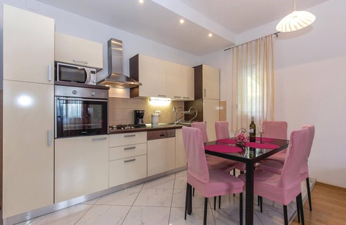 Kostrena House | Amazing home in Kostrena