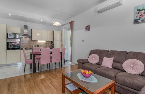 Kostrena House | Amazing home in Kostrena