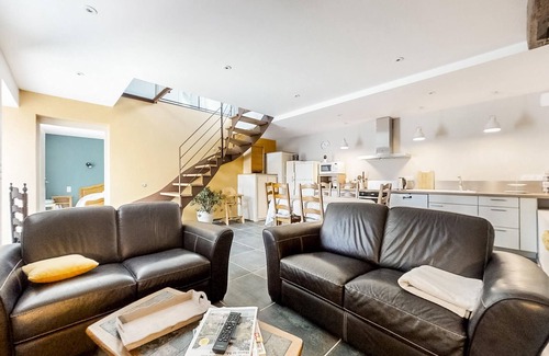 Lanouee House | Amazing home in LANOUEE with WiFi