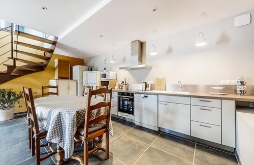 Lanouee House | Amazing home in LANOUEE with WiFi