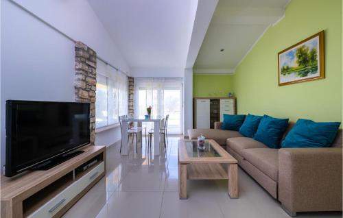 Loborika House | Amazing Home In Loborika