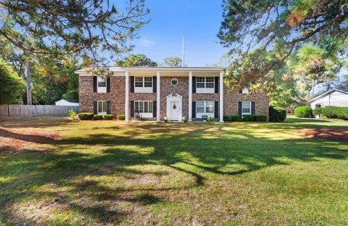 Mount Pleasant Apartment | Amazing, Oasis, Mins from the beach and Charleston, Free Wine