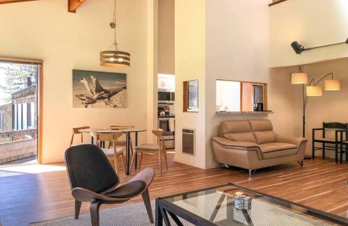 Sea Ranch House | Amazing ocean views, bright and modern