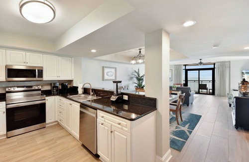 Golden Mile Condo | Amazing Oceanfront Views from this 5 Bedroom Condo Unit 1207