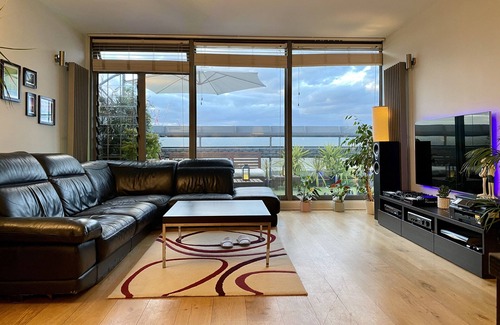 The City of London Apartment | Amazing Penthouse with Terrace overlooking City