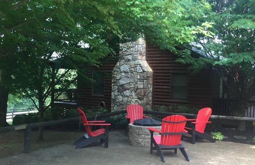 Elkton Cabin | Amazing Secluded Mountain Cabin @ Shenandoah Nat. Park, hiking trails & fishing