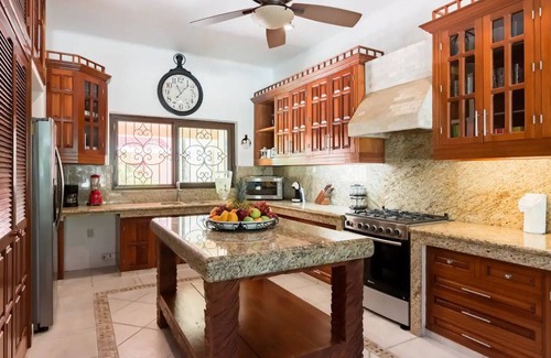 Puerto Aventuras Villa | Amazing spacious Mexican-decorated Villa with Private Pool & 10 mins. from beach