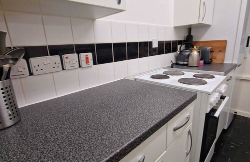 Tottenham Hale Apartment | Amazing studio flat E2 6NH