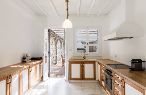 Kanalia Villa | Amazing View. Close to town. Villa Aquileria