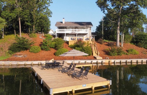 Jacksons' Gap House | Amazing View Lakefront Home Lake MartinnBeautiful Remodeled Lakefront with Dock