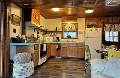 Marble Falls Cottage | Amazing View with hot tub