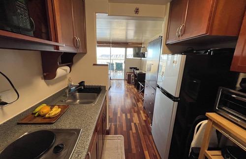 Waikiki Condo | Amazing Views and Great Location! Near to Waikiki Beach"30 Day minimum Stay"