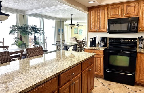 Ono Island Condo | Amazing Views from the 10th floor