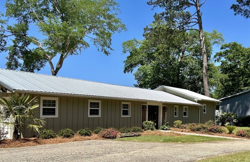 Camden House | Amazing Views inside & out, just miles from town!