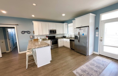 Morgantown House | Amazing views, pools and tennis